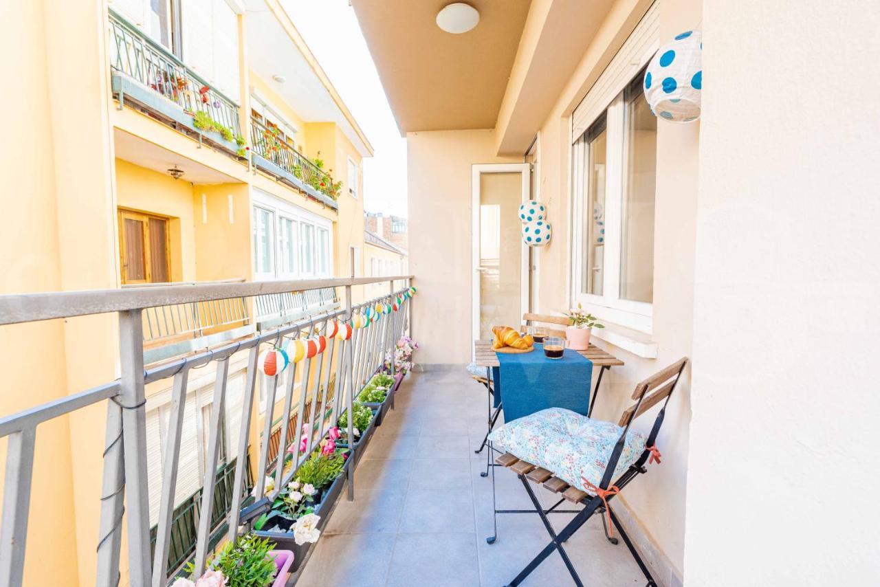 Cosy Flat With Private Balcony - Historic Center By Rems Apartment Malaga Bagian luar foto